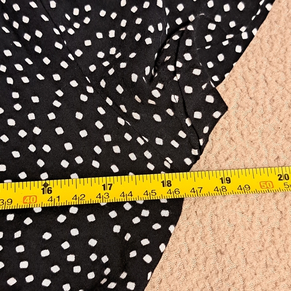 Urban Outfitters Size 8..1 Pc Short Set..Pleated..One Piece...Lined Short..Dots - Picture 8 of 10